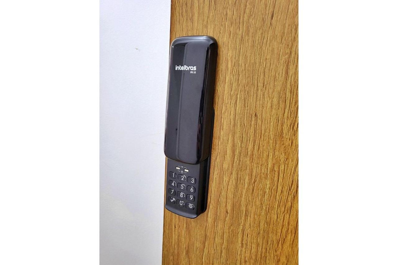 Ap 02 Dorms - Enseada - Com Sacada, Ar-Cond, Wi-Fi, 01 Vaga, Lado Praia Гуаружа Екстериор снимка